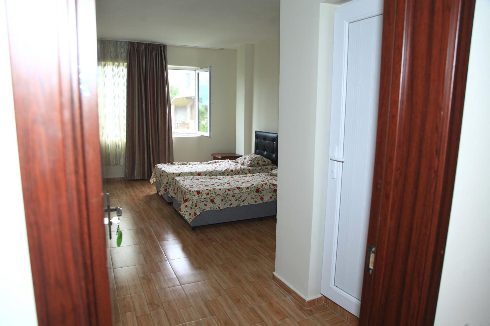 Batumi Hotel Экстерьер фото